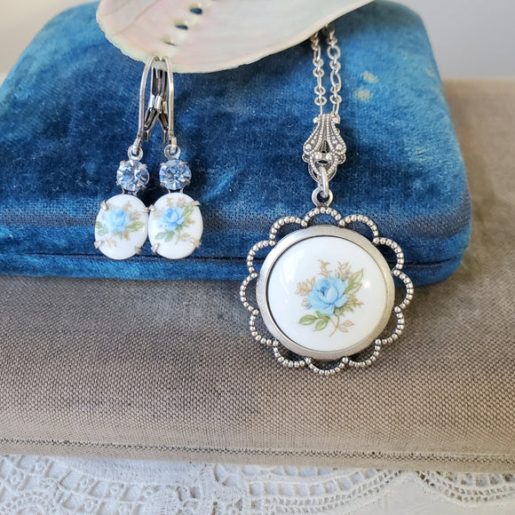 Vintage Rose Cameo Earring and necklace Set