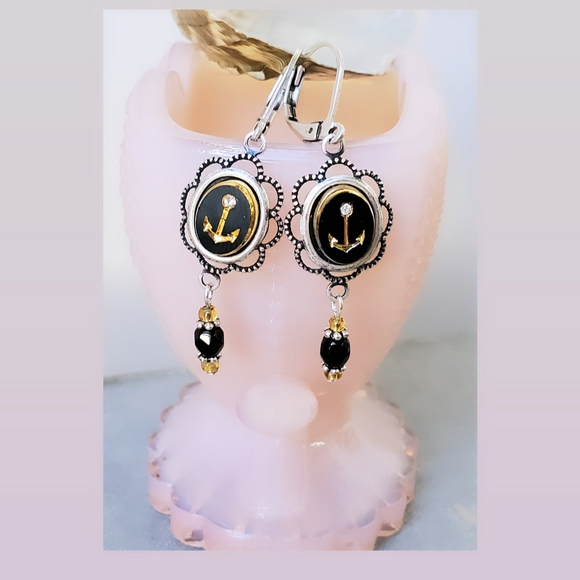 Vintage Glass Cameo Earrings - Anchors